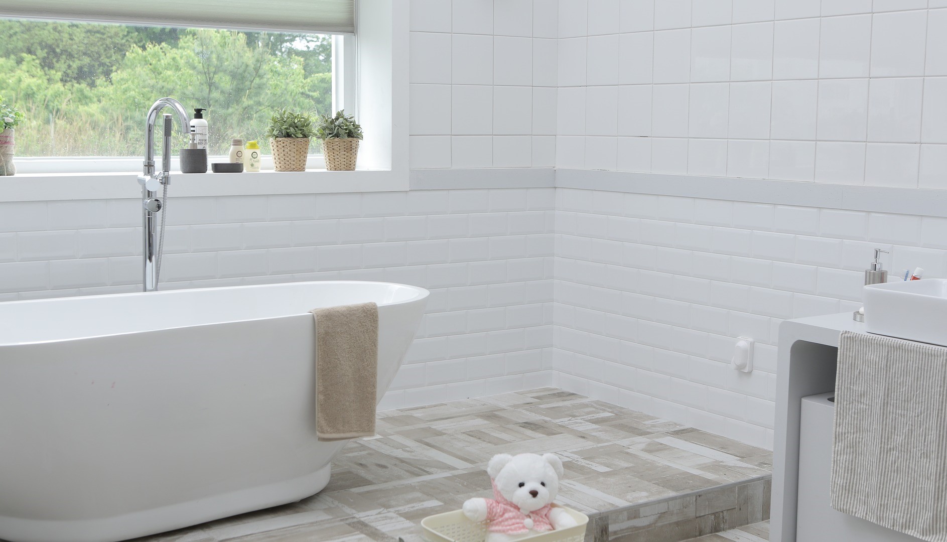 d0a4b59857c43ef287a9077be296a25f - 皮膚にできもの発生！浴槽配管の除菌清掃必要